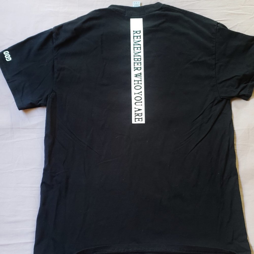New BODY OF GOD Fitness T-Shirt. L - Picture 2 of 5